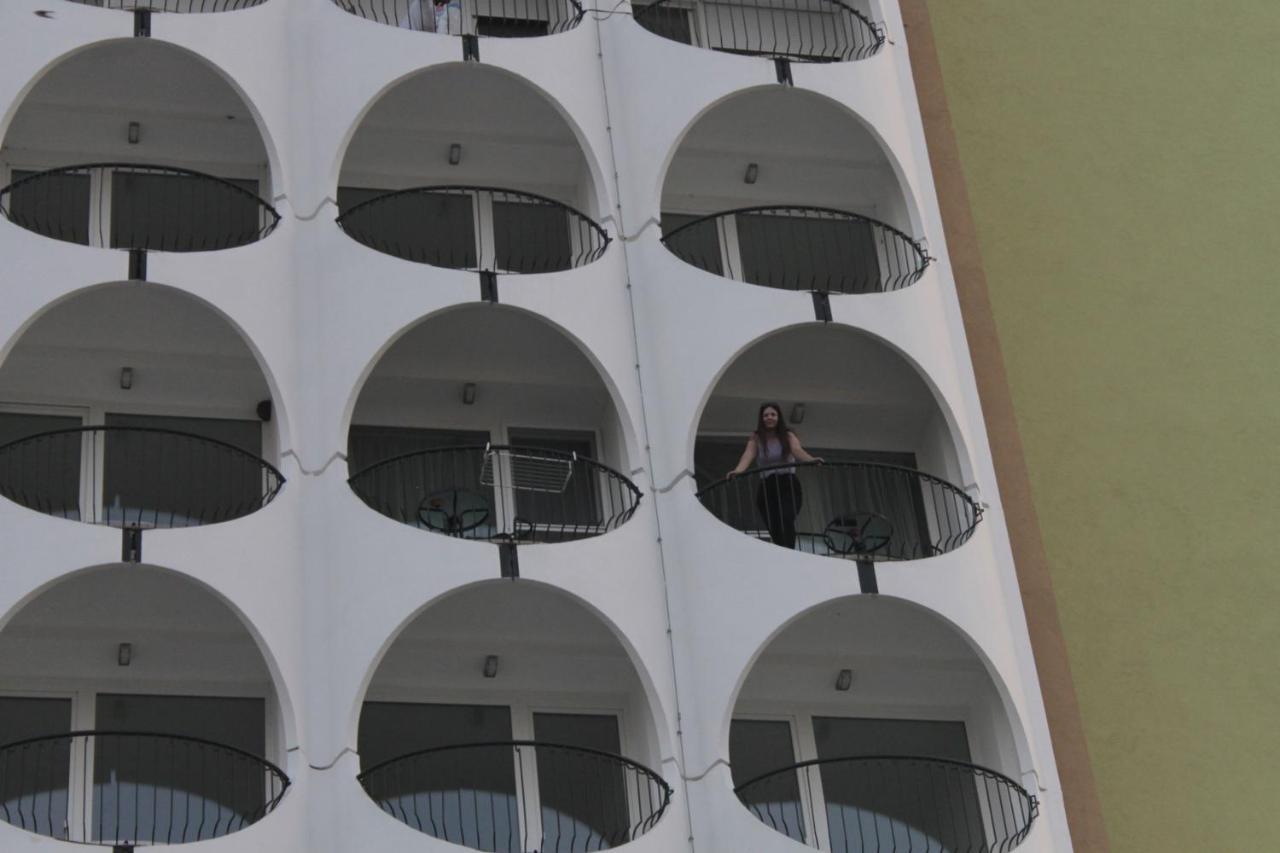 Vizparti Apartment *